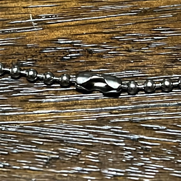 24” Flower Fashion Necklace - Picture 4 of 5